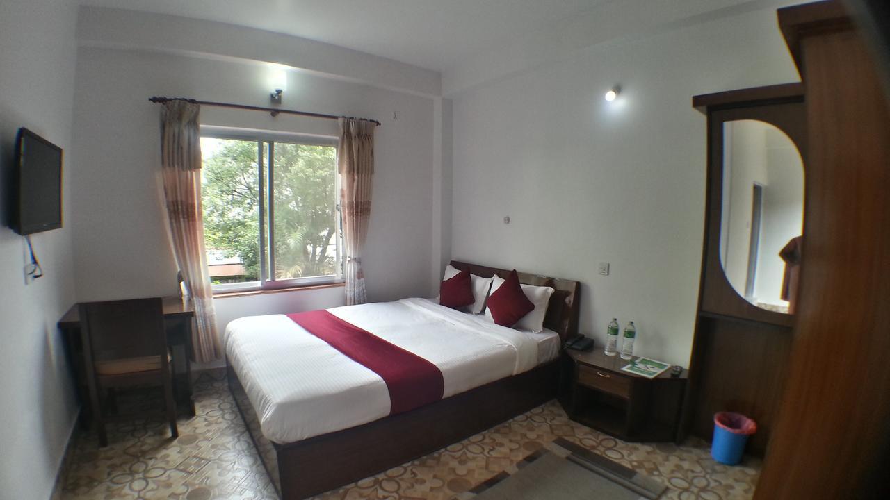 Hotel Magnolia Покхара Экстерьер фото